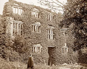 Berry Pomery Castle