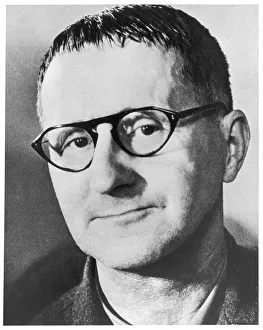 Writer Gallery: Bertolt Brecht / Photo