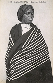 Images Dated 9th March 2011: Betsileo Costume - Madagascar