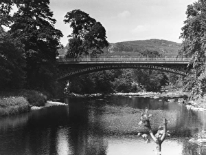 Images Dated 14th April 2011: Betwys-Y-Coed Bridge