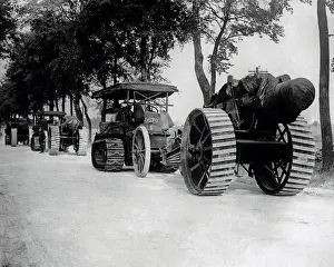 Big guns on their way to the Front, WW1