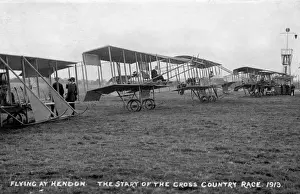 Hendon Prints: Biplanes at Hendon airfield