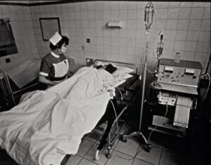 Monitor Gallery: Birth of a baby, Rochford General Hospital, Essex