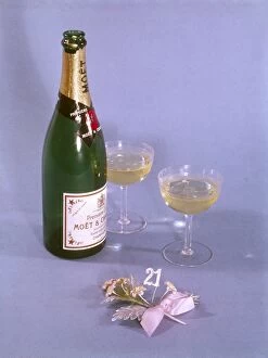 Images Dated 24th October 2011: Birthday Bubbly