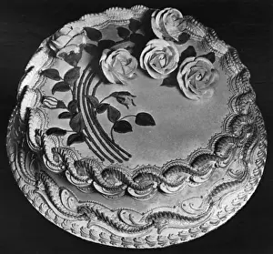 Dessert Prints: Birthday Cake decorated with Roses
