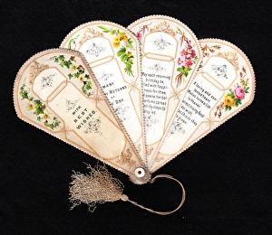 Birthday card in the form of a fan