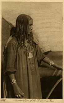 Images Dated 14th December 2015: Bisharin woman from Aswan, Egypt
