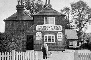 Office Gallery: The Black Boy pub, Dunsden, Oxfordshire