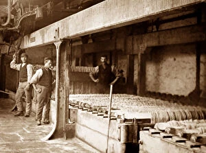 Loom Collection: A bleaching liquor cave, linen production, Victorian period