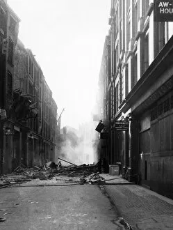 Manufacturers Gallery: Blitz in City of London -- scene in Old Street, WW2