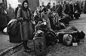 Images Dated 19th August 2011: Blitz on Clydeside, 1941