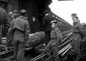 Blitz in London -- bomb disposal at Charing Cross