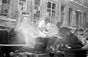 Woolwich Prints: Blitz in London -- field kitchen, Woolwich sub-station