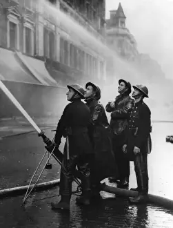 Explosive Prints: Blitz on London -- Oxford Street, WW2
