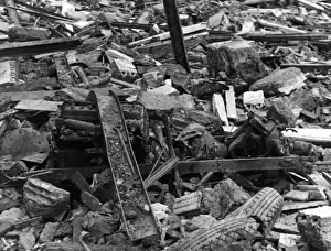 Tyres Prints: Blitz in London -- typical close-up of rubble, WW2
