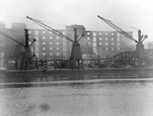 Cranes Collection: Blitz in London -- warehouses, Surrey Docks, WW2