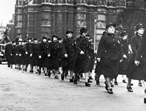 Images Dated 1st December 2011: Blitz in London -- women in the Auxiliary Fire Service, WW2