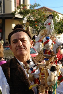 Images Dated 21st December 2007: Boa Nova man with musical instrument, Funchal, Madeira