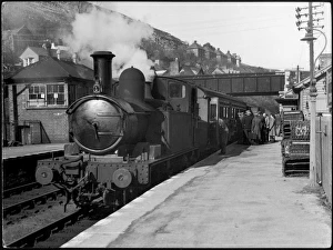 Trains Gallery: Boarding a Steam Train