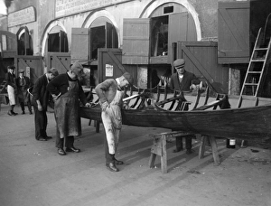 Images Dated 13th September 2012: Boat Maintenance