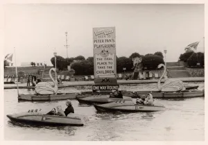 Images Dated 2nd August 2018: Boating Lake - British Seaside Scene, Southend-on-Sea, Essex