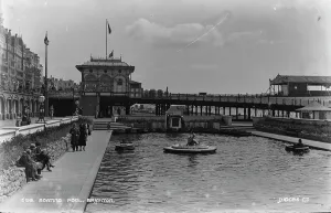 Attractions Prints: Boating Pool in Brighton