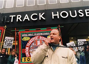 Crow Prints: Bob Crow, RMT trade union leader, giving a speech