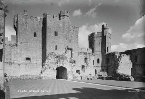 Bodiam Prints: Bodiam Castle