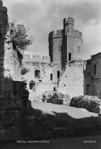 Bodiam Prints: Bodiam Castle