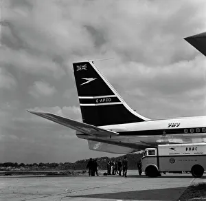 Boeing Collection: Boeing 707-436 G-APFD first BOAC 707 LAP 1960