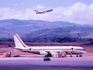 Boeing 720-022 HP-685