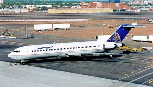 Boeing 727-224 N69735