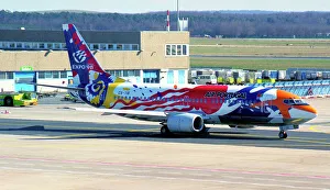 Boeing 737-382 CS-TIB