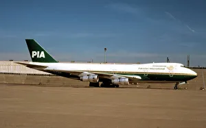 B747 Prints: Boeing 747-282B AP-AYV