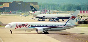 Gatwick Prints: Boeing 767-39H(ER) G-UKLI