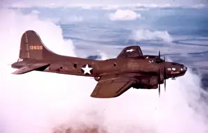 Boeing B-17E (side view), flying
