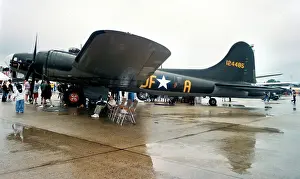 Sally Prints: Boeing B-17G Flying Fortress G-BEDF - 44-85784 Sally B