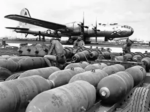 Boeing B-29 bombing up, Saipan, Nov 1944