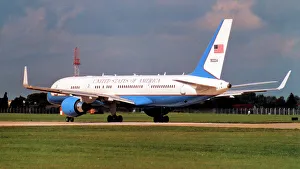 Boeing C-32A 99-0004