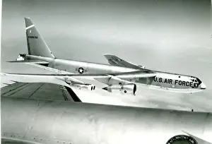 Turbofan Prints: Boeing JB-52E Stratofortress, 56-0636, used as a flying ?