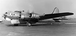Boeing SB-17G Flying Fortress with engines running
