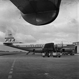 Stratocruiser Collection: Boeing Stratocruiser N1024V Pan Am Singapore