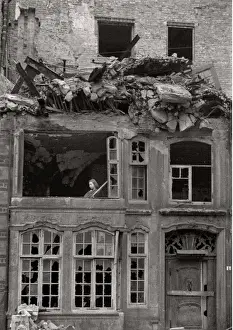 Boarded Prints: Bomb damaged building during WW2
