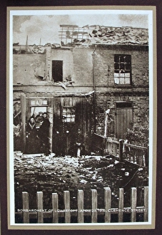 Images Dated 25th April 2012: Bombardment of Lowestoft by the Germans
