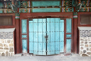 Images Dated 9th February 2012: Bongeunsa Buddhist Temple in Seoul, South Korea
