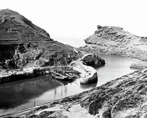 Images Dated 20th August 2018: Boscastle Harbour, Cornwall, Victorian period