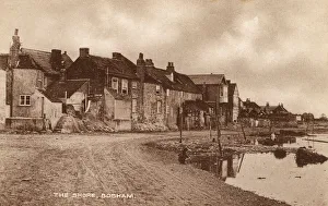 Images Dated 3rd June 2011: Bosham, West Sussex - The Shore
