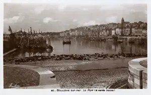 Boulogne Prints: Boulogne-sur-Mer, France - The Harbour (at low tide)