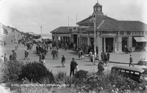 Approach Prints: Bournemouth Pier Approach