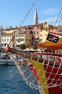 Images Dated 24th September 2007: Bow of a ship and old town, Rovinj, Croatia